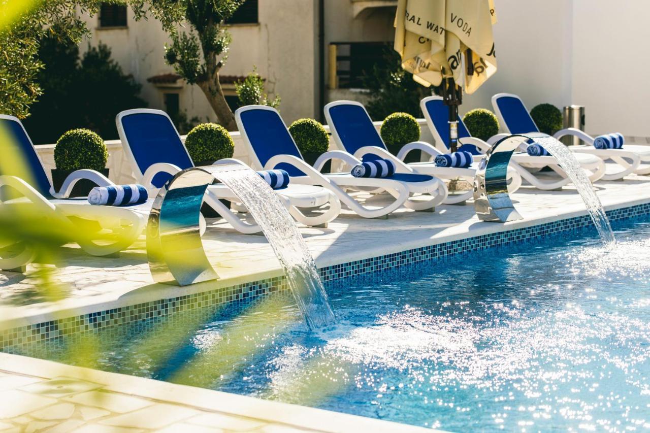 Villa Royal Novalja Ngoại thất bức ảnh