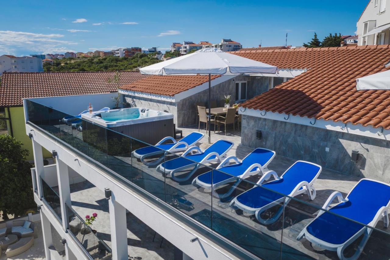 Villa Royal Novalja Ngoại thất bức ảnh