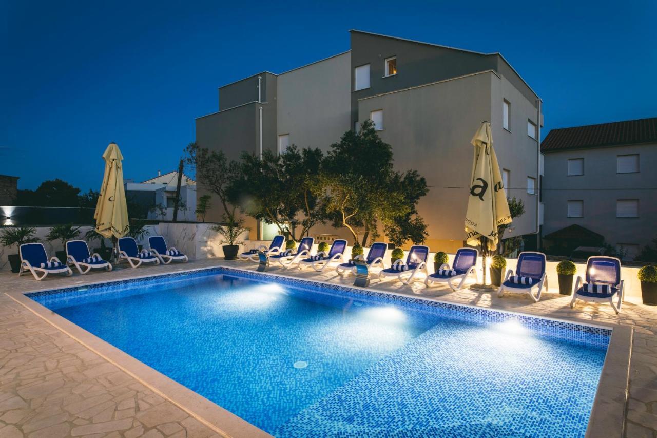 Villa Royal Novalja Ngoại thất bức ảnh